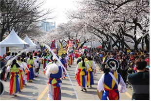 ヨンドゥンポ(永登浦)・ヨイド春の花祭り