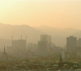 笼罩首尔的沙尘暴（维基百科, 2014）
