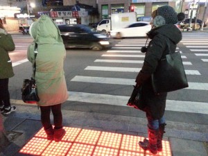 ソウルの横断歩道で(*´∀｀*)