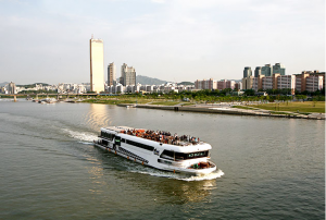 ハンガン（漢江）アラ号、公演専門遊覧船として再誕生