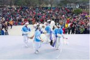 ナムサン・ハノクマウル(南山韓屋村) で小正月イベント開催