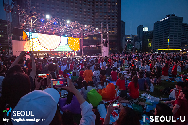 ロシアワールドカップを迎え、ソウル広場にて外国人の街頭応援戦を開催