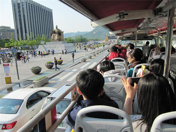 ソウル市、ソウルシティツアーバスに乗ったまま公演観覧