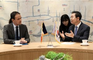 ソウル市長、フランスのデジタル経済大臣と面談