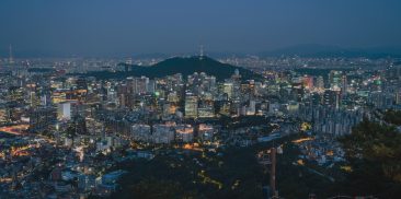 ソウルの夜景といえば代表的な名所、イヌァンサン(仁王山)