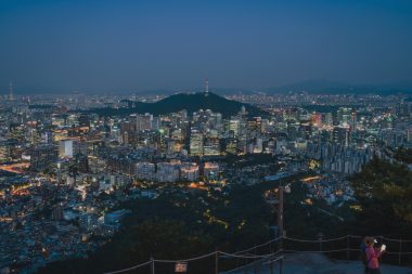 ソウルの夜景といえば代表的な名所、イヌァンサン(仁王山)