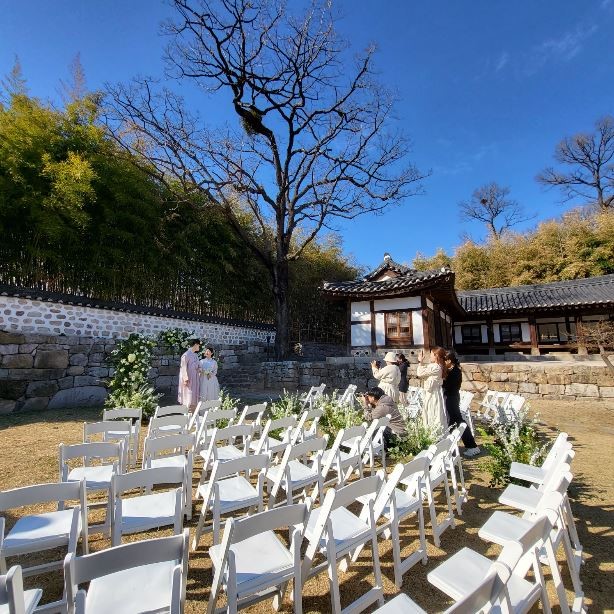 ソウル市、結婚式場ラッシュで予約ができなかったカップルに市庁舎、公園など公共式場を開放