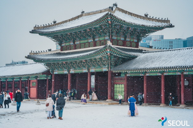 キョンボックン(景福宮)の美しい冬景色