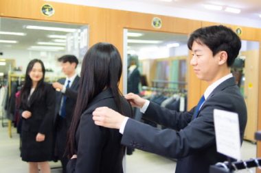 ソウル市、青年求職者の面接用スーツレンタルサービスを拡大…利用者の98.6%が満足