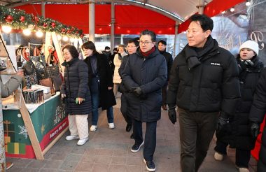ロマンチックハンガン(漢江)クリスマスマーケット及びハンガン(漢江)雪そりゲレンデに訪問-4