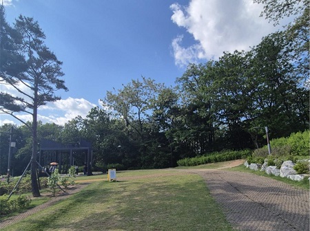 チョアンサン(楚安山)ハヌルコッ庭園(トボン(道峰)区)