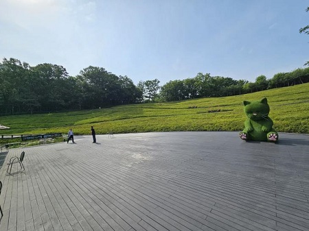 プラムサン(仏岩山)ヒーリングタウンつつじ園(ノウォン(蘆原)区)